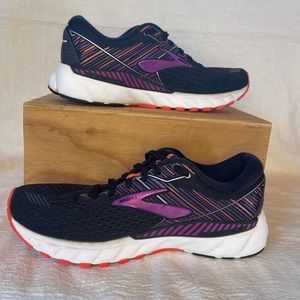 Brooks GTS Adrenaline 19 Women’s 9.5 Sized Shoe